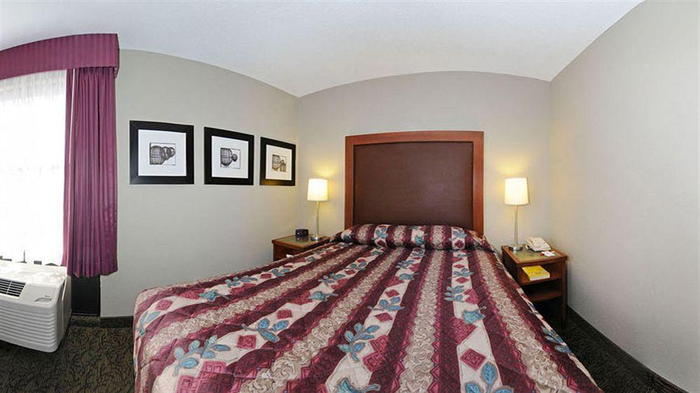 Fairbridge Inn & Suites Fort Wayne Esterno foto